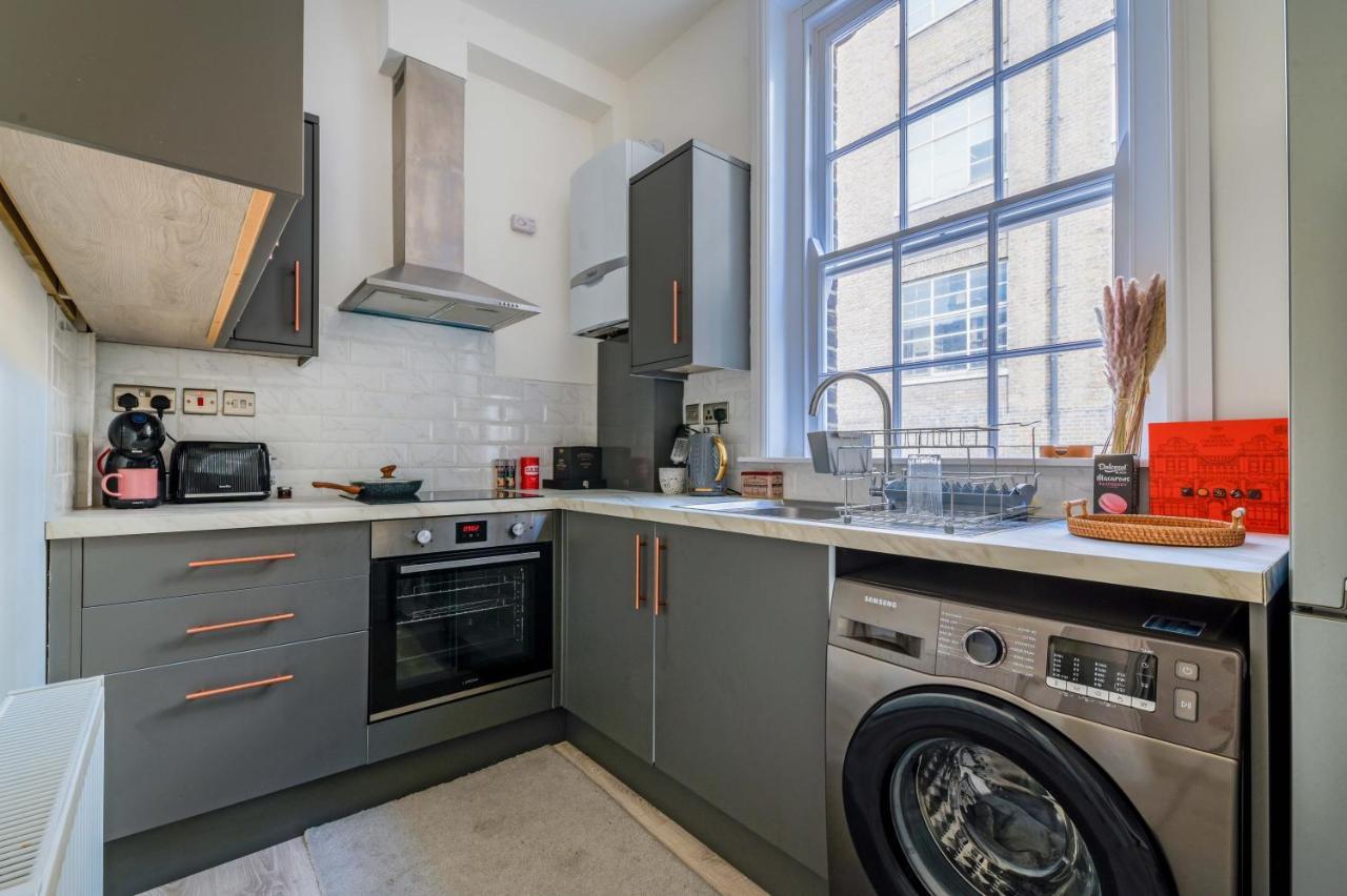 Charming Newly Refurb 2-Bed 2-Bath Whole Apartment Near Hyde Park & Kensington, Prime Paddington Location Zone 1 Londyn Zewnętrze zdjęcie