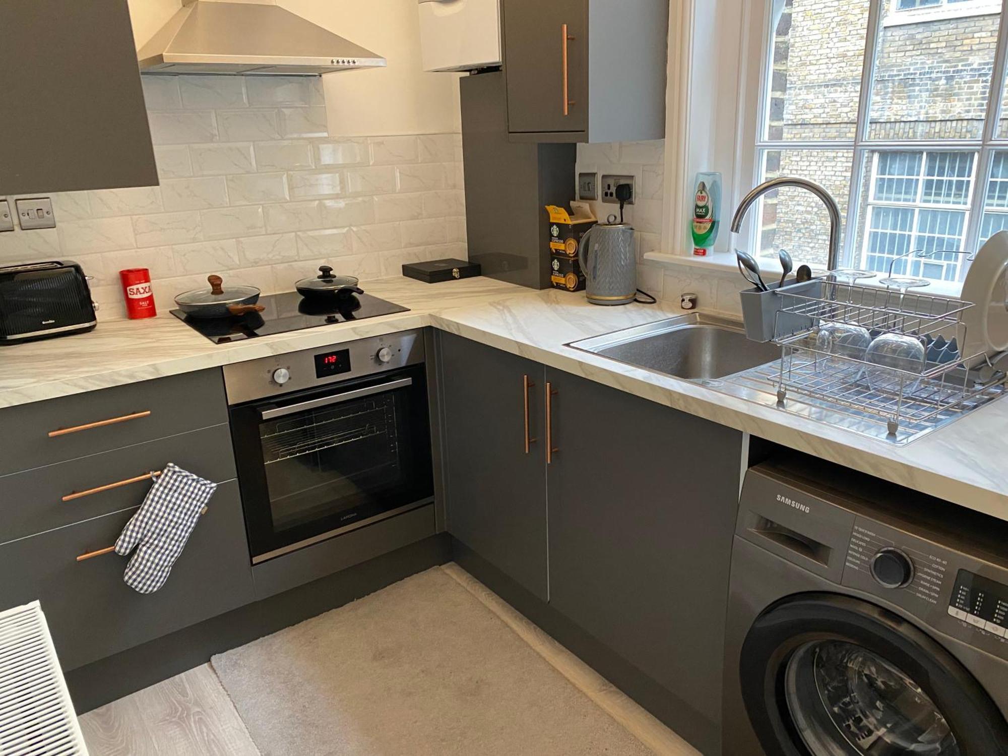 Charming Newly Refurb 2-Bed 2-Bath Whole Apartment Near Hyde Park & Kensington, Prime Paddington Location Zone 1 Londyn Zewnętrze zdjęcie